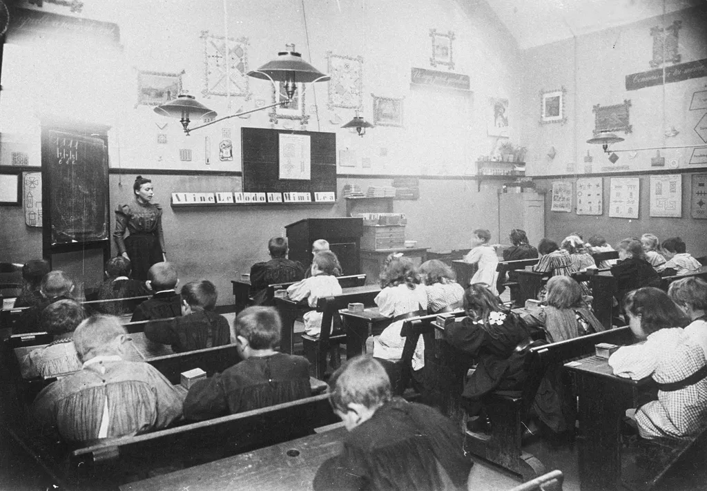 Atelier familial à l'école du Familistère à Guise — Événement
