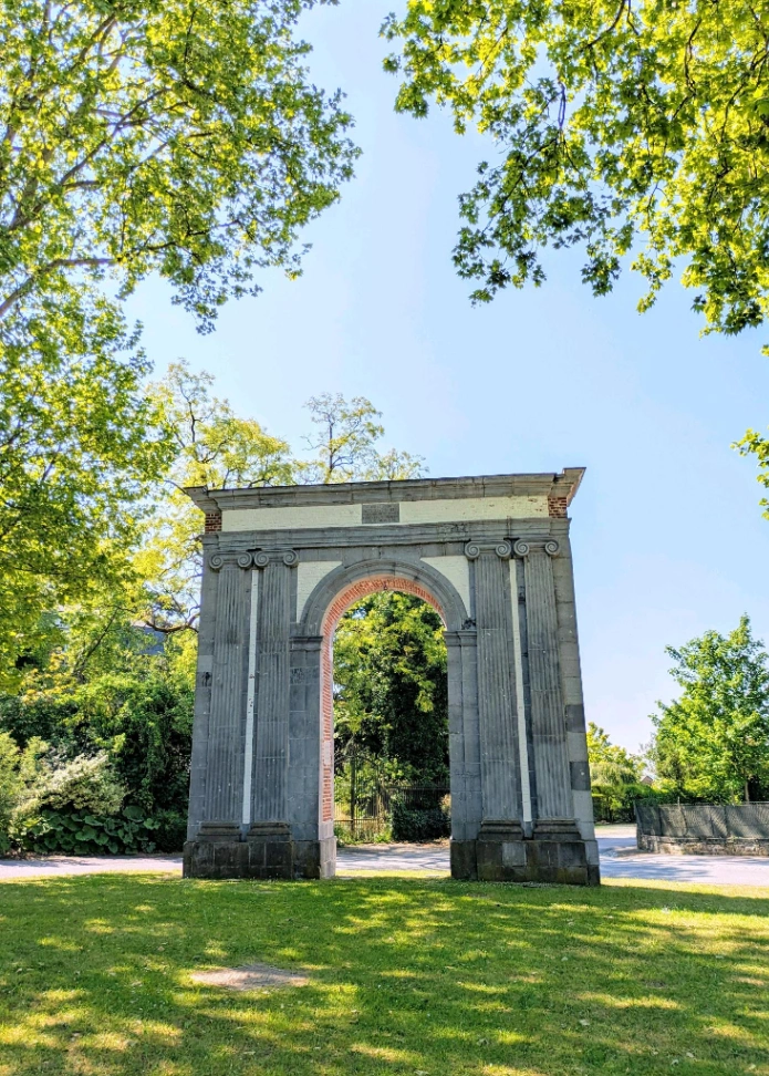 Arc de Triomphe à Maroilles — Point d’intérêt