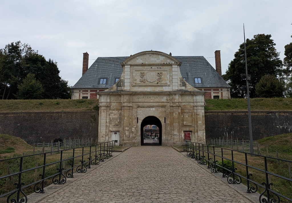 Citadelle d'Arras — Lieu