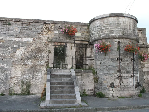 Citerne militaire à Bergues — Point d’intérêt