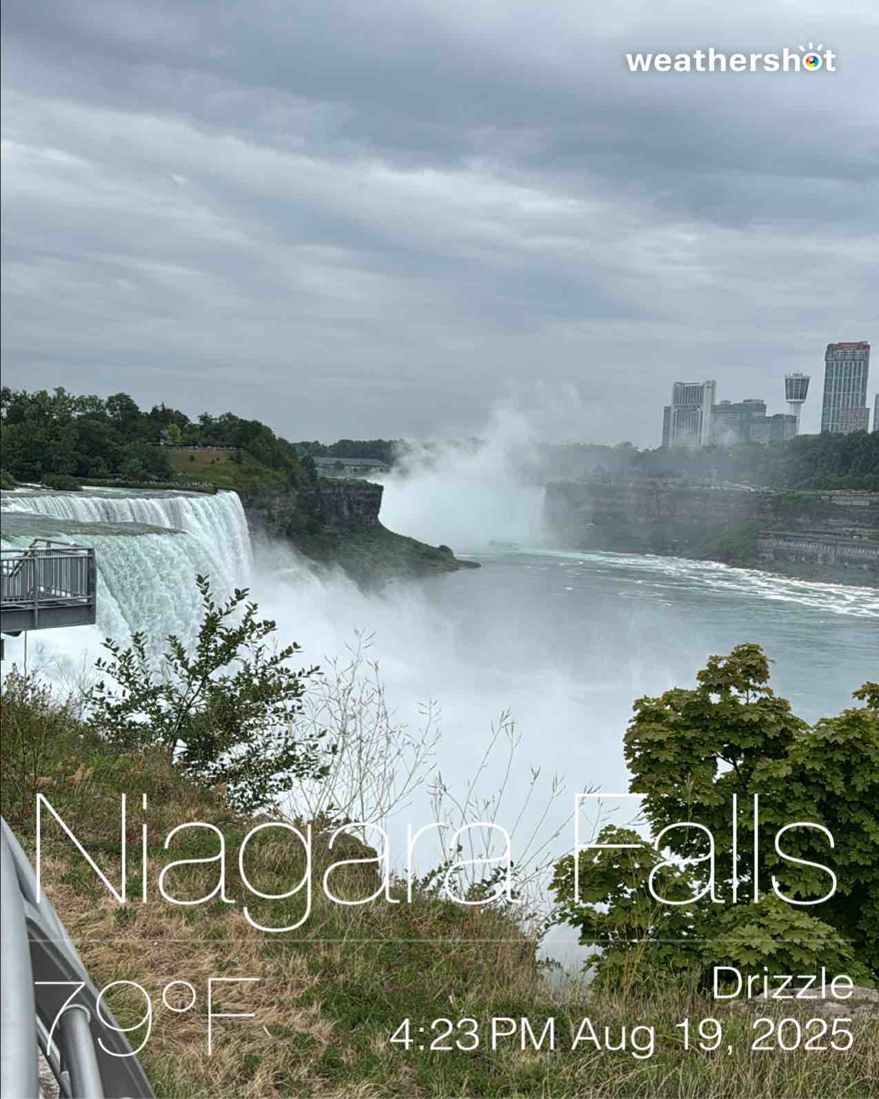 Rainy weather in Niagara Falls, 79°F — August 19, 2025 (community photo)