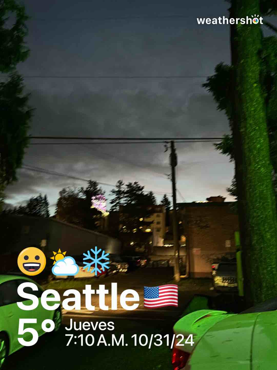 Partly cloudy weather in Seattle, 41°F — October 31, 2024 (community photo)