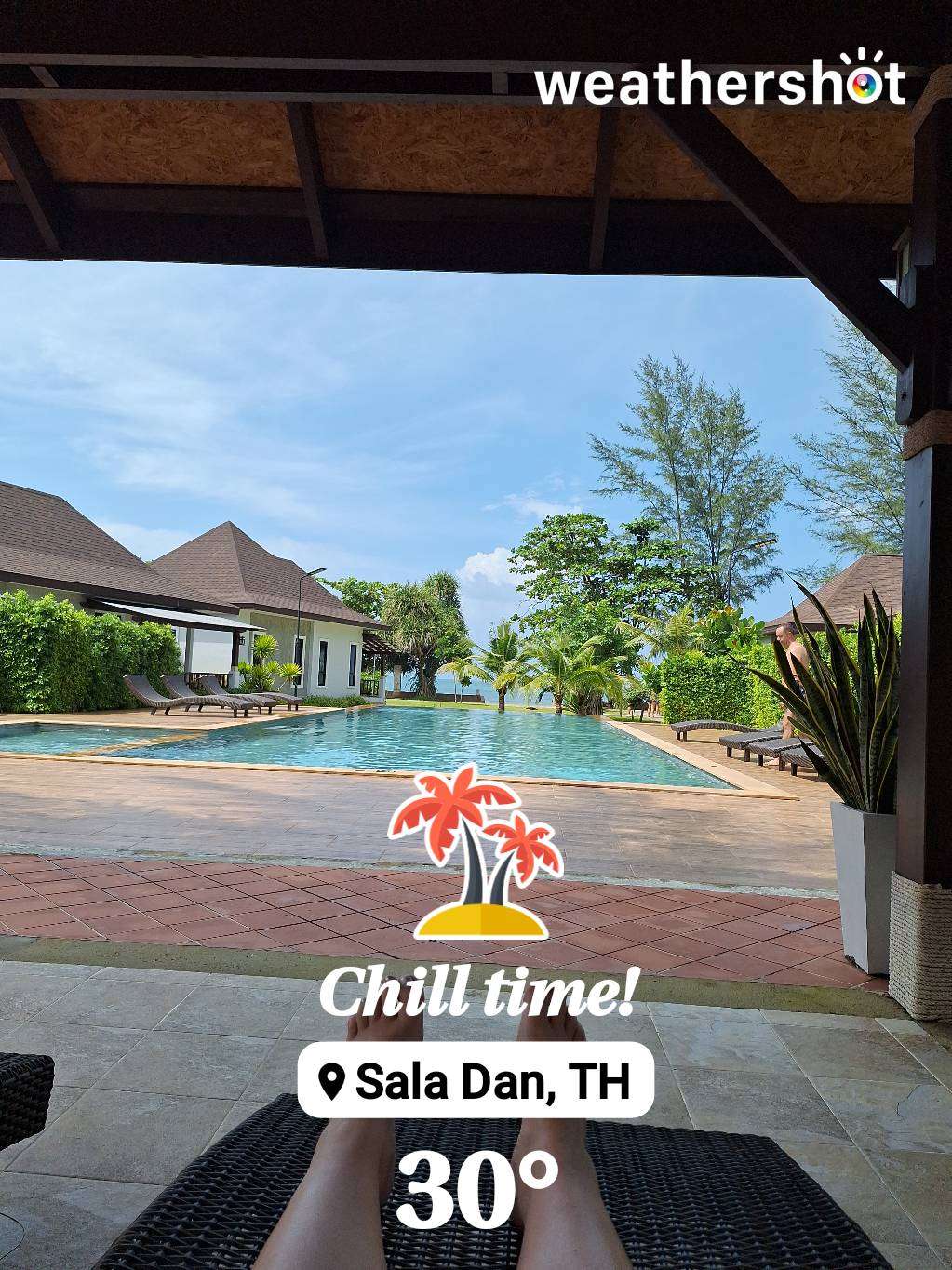 Rainy weather in Sala Dan, 30°C — October 30, 2024 (community photo)