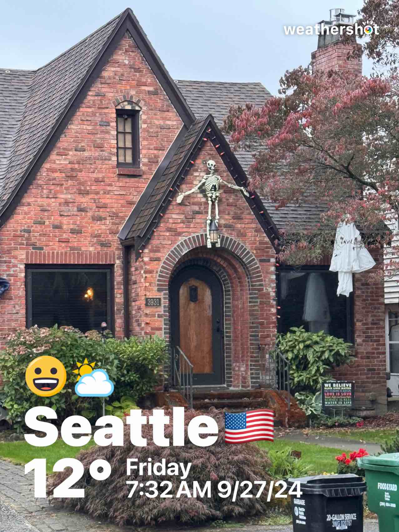 Partly cloudy weather in Seattle, 54°F — September 27, 2024 (community photo)