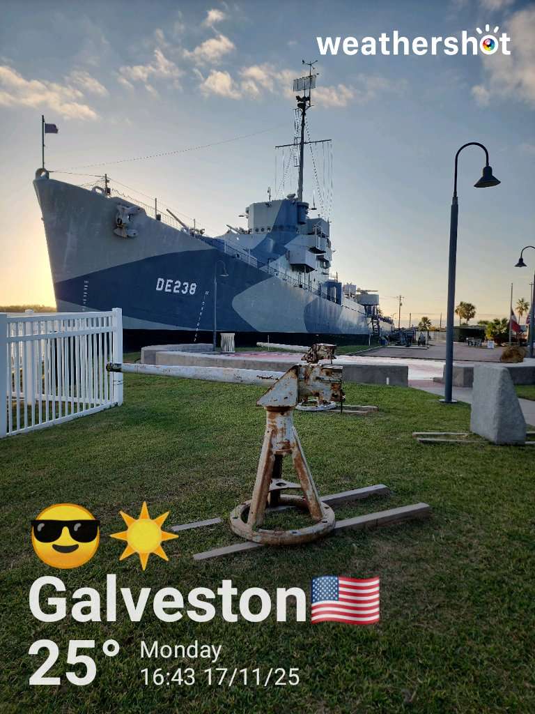 Sunny weather in Galveston, 77°F — November 17, 2025 (community photo)