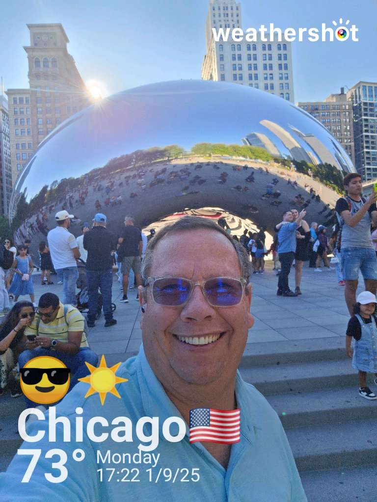 Sunny weather in Chicago, 73°F — September 1, 2025 (community photo)