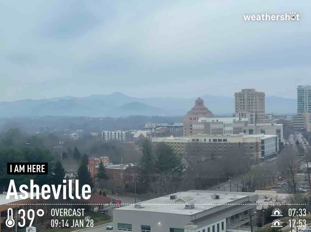 Cloudy weather in Asheville, 39°F — January 28, 2022 (community photo)