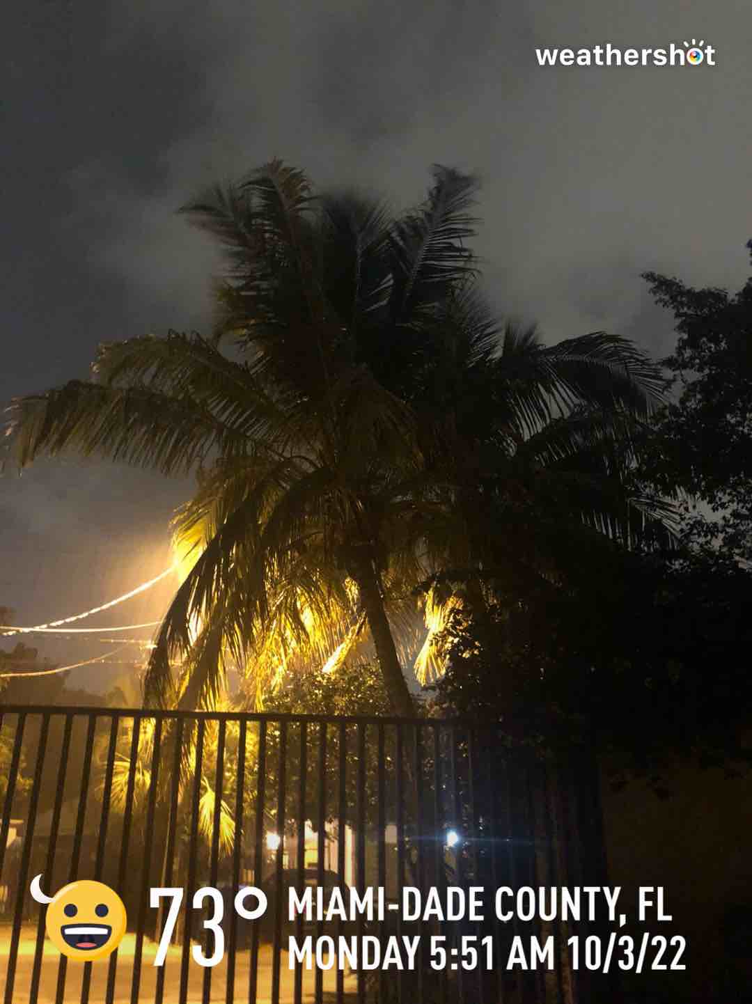 Clear night weather in Miami, 73°F — October 3, 2022 (community photo)