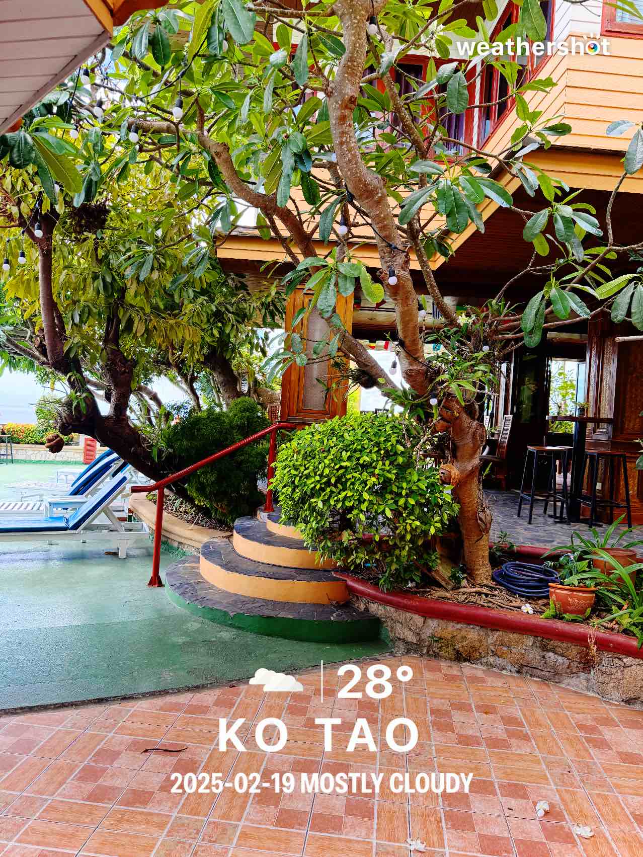 Cloudy weather in Tambon Ko Tao, 28°C — March 22, 2025 (community photo)