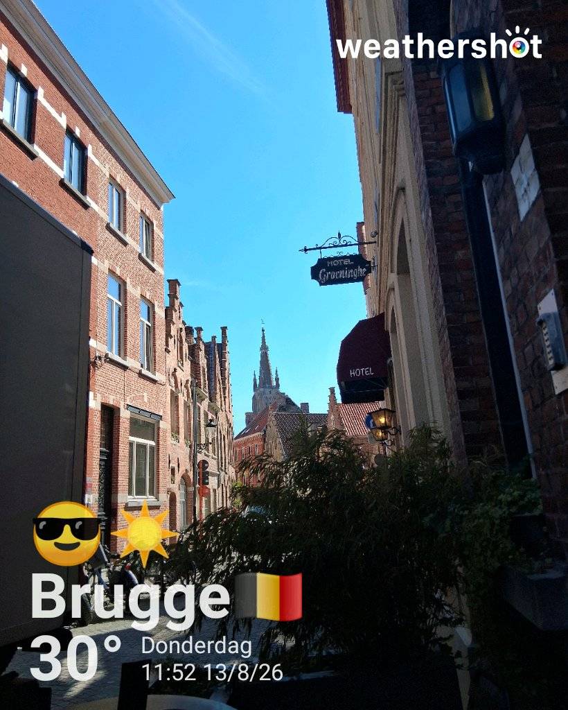 Sunny weather in Brugge, 30°C — August 13, 2026 (community photo)