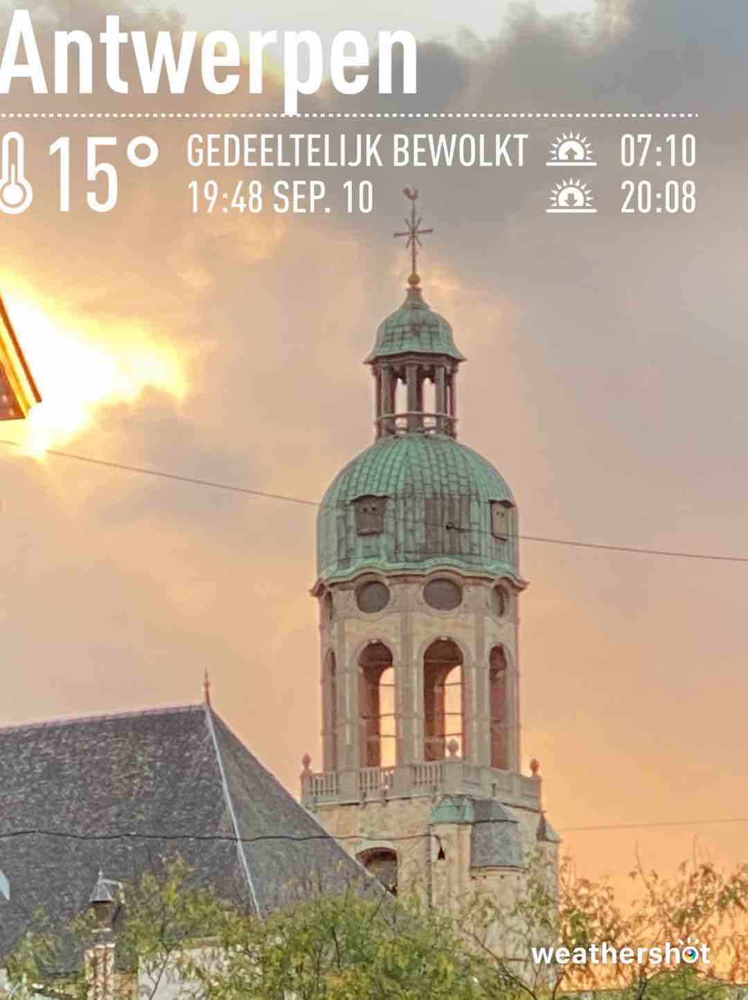Partly cloudy weather in Antwerpen, 15°C — September 11, 2022 (community photo)