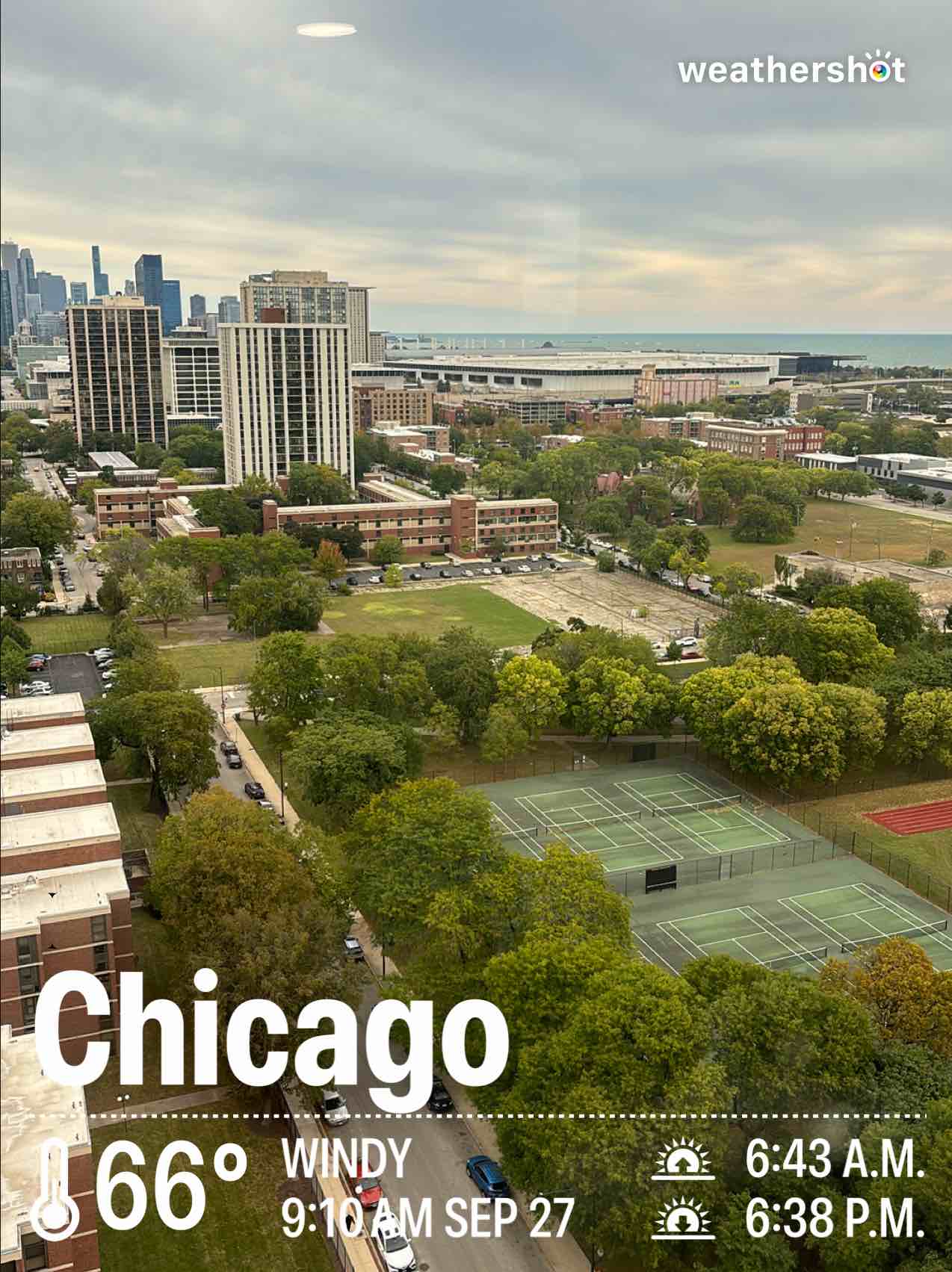 Clear weather in Chicago, 66°F — September 27, 2024 (community photo)