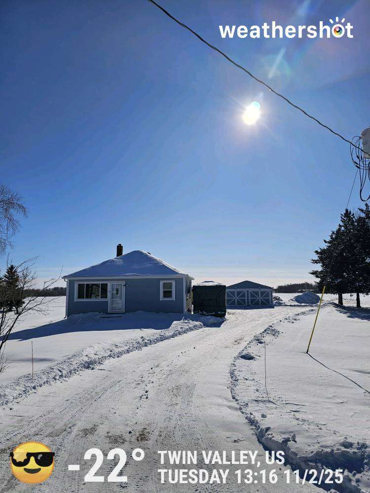 Clear night weather in Twin Valley, 84°F — February 11, 2025 (community photo)