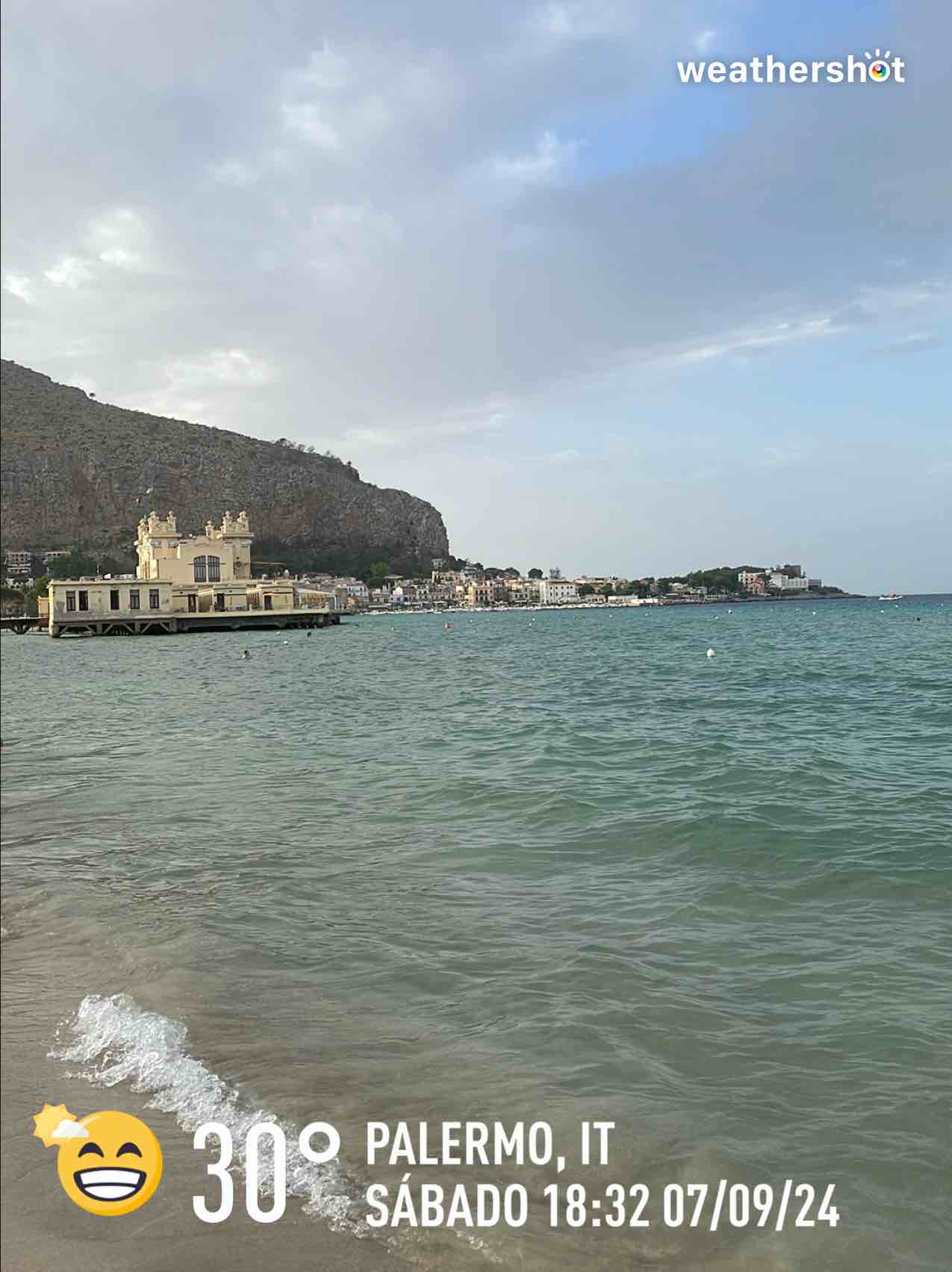 Partly cloudy weather in Palermo, 30°C — September 7, 2024 (community photo)