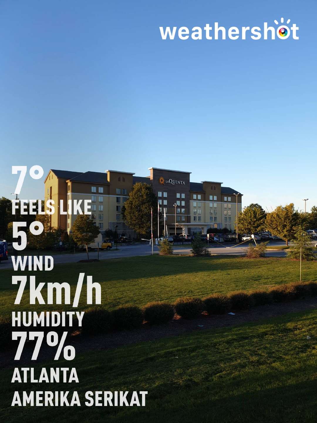 Sunny weather in Atlanta, 45°F — October 18, 2021 (community photo)