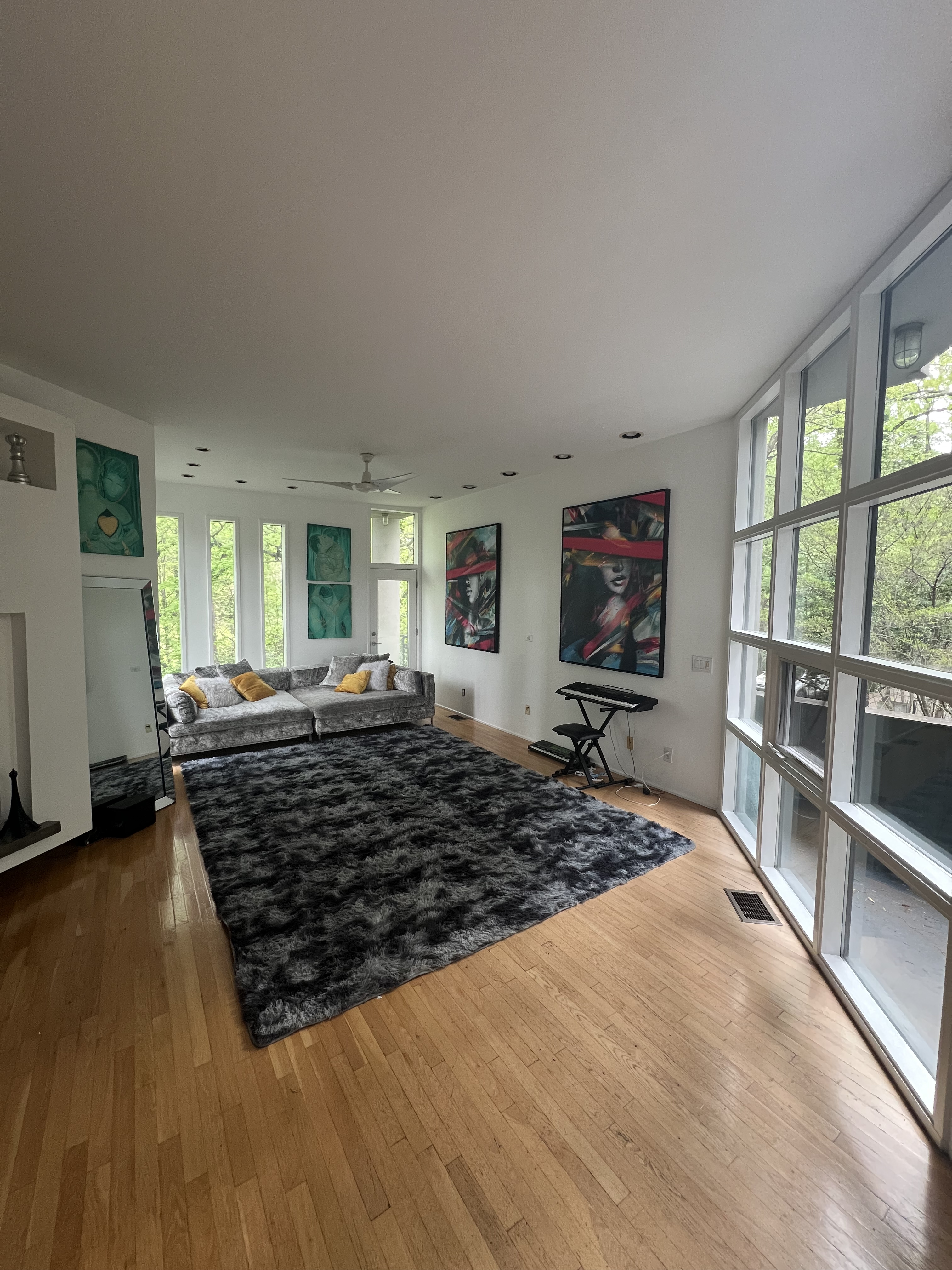 Gallery photo 1