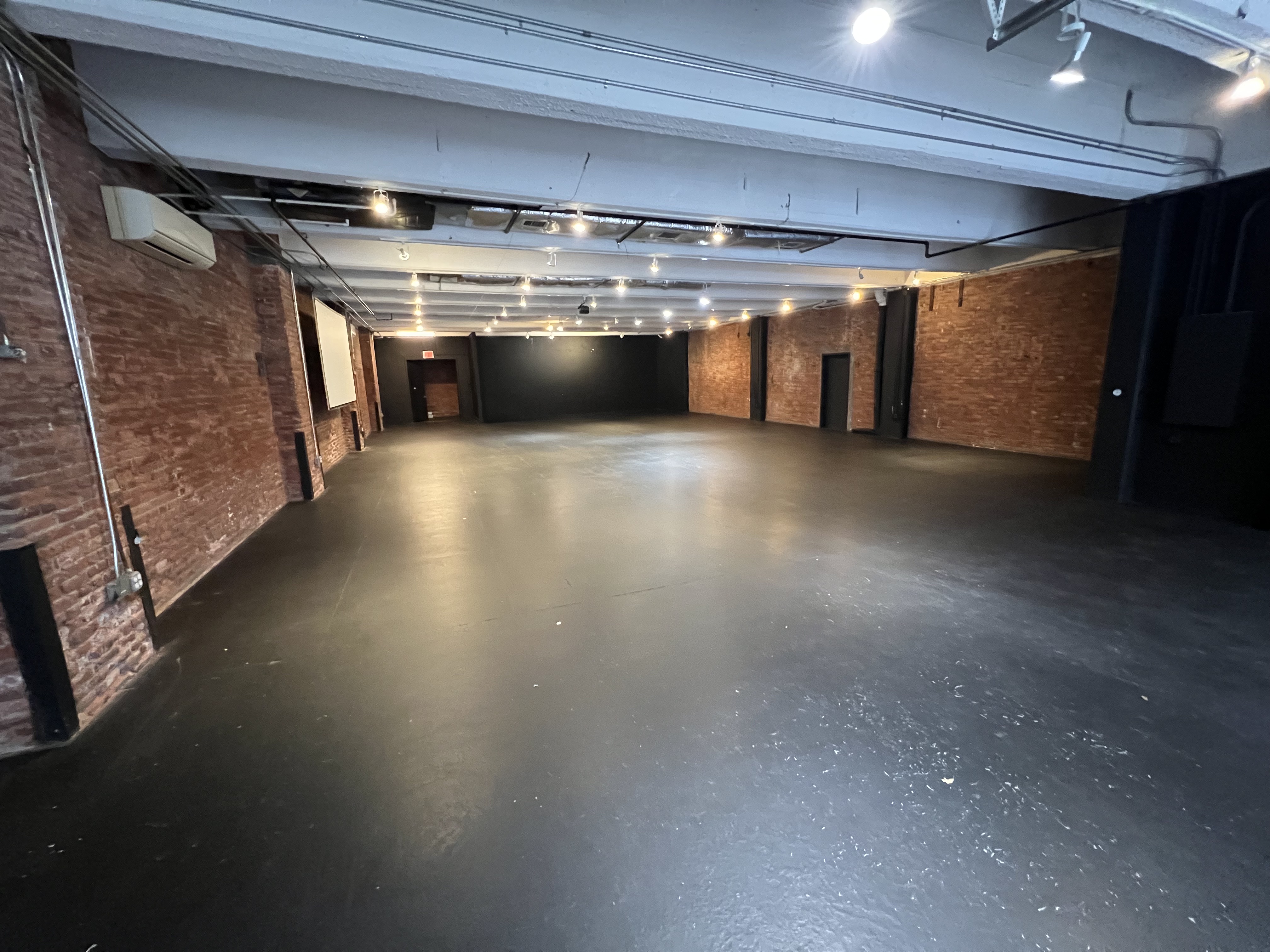 Sanders Studios 1 photo 6