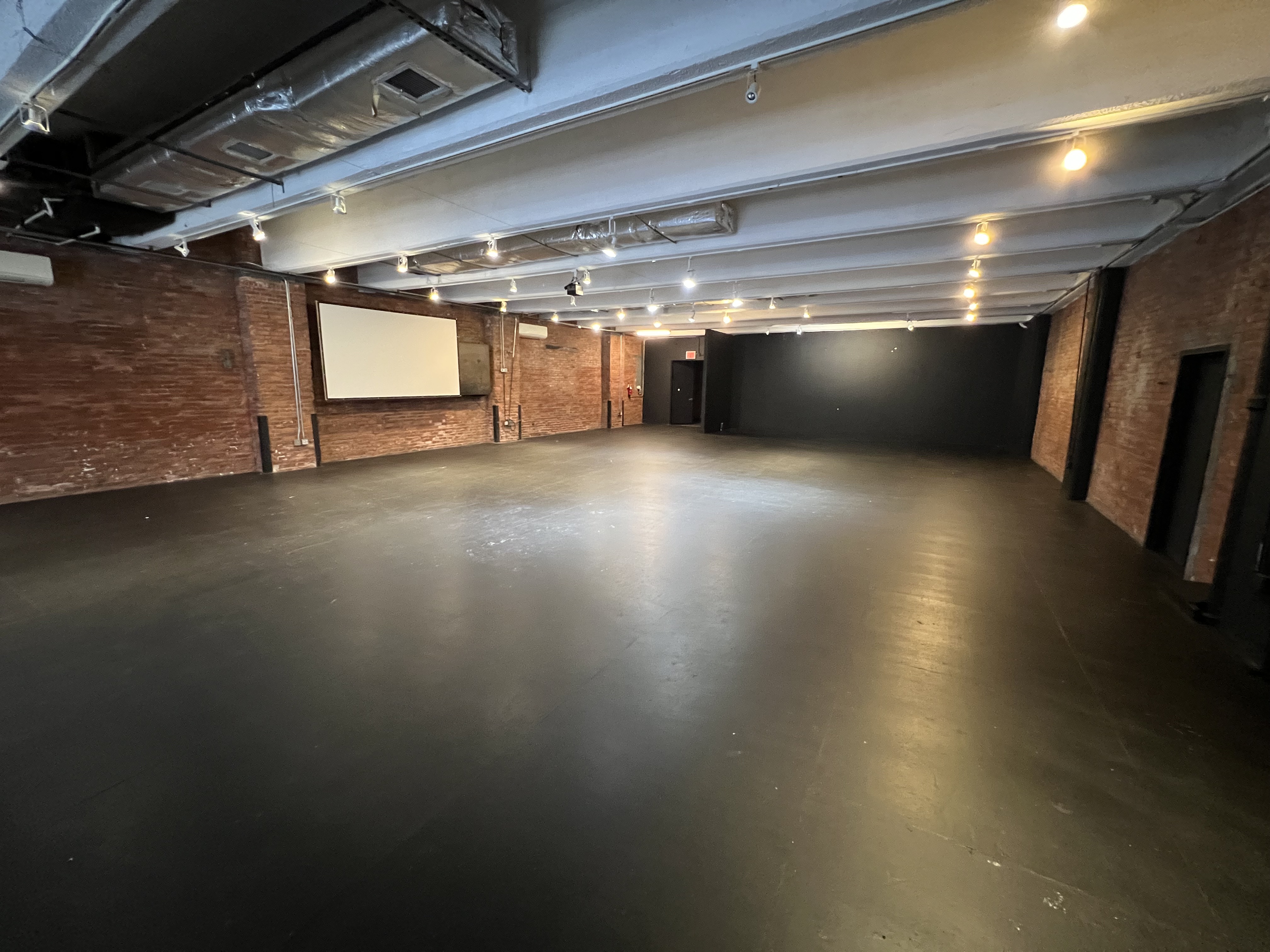 Sanders Studios 1 photo 7