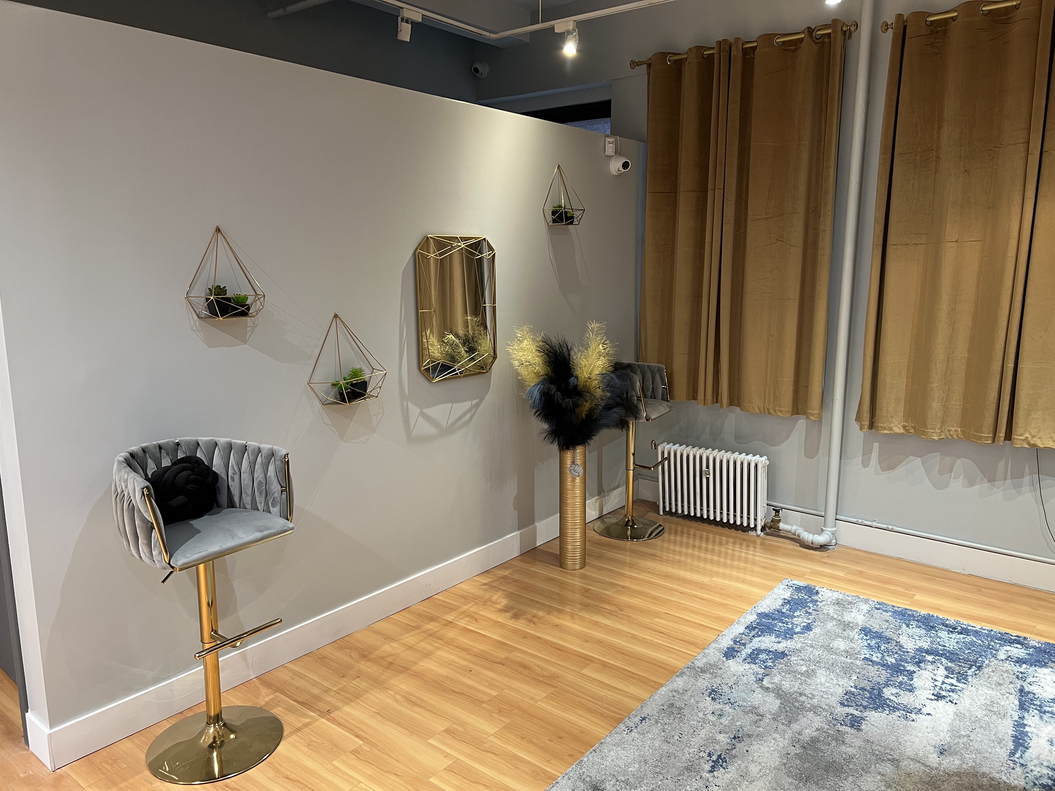 241 Vanity Luxe photo 6