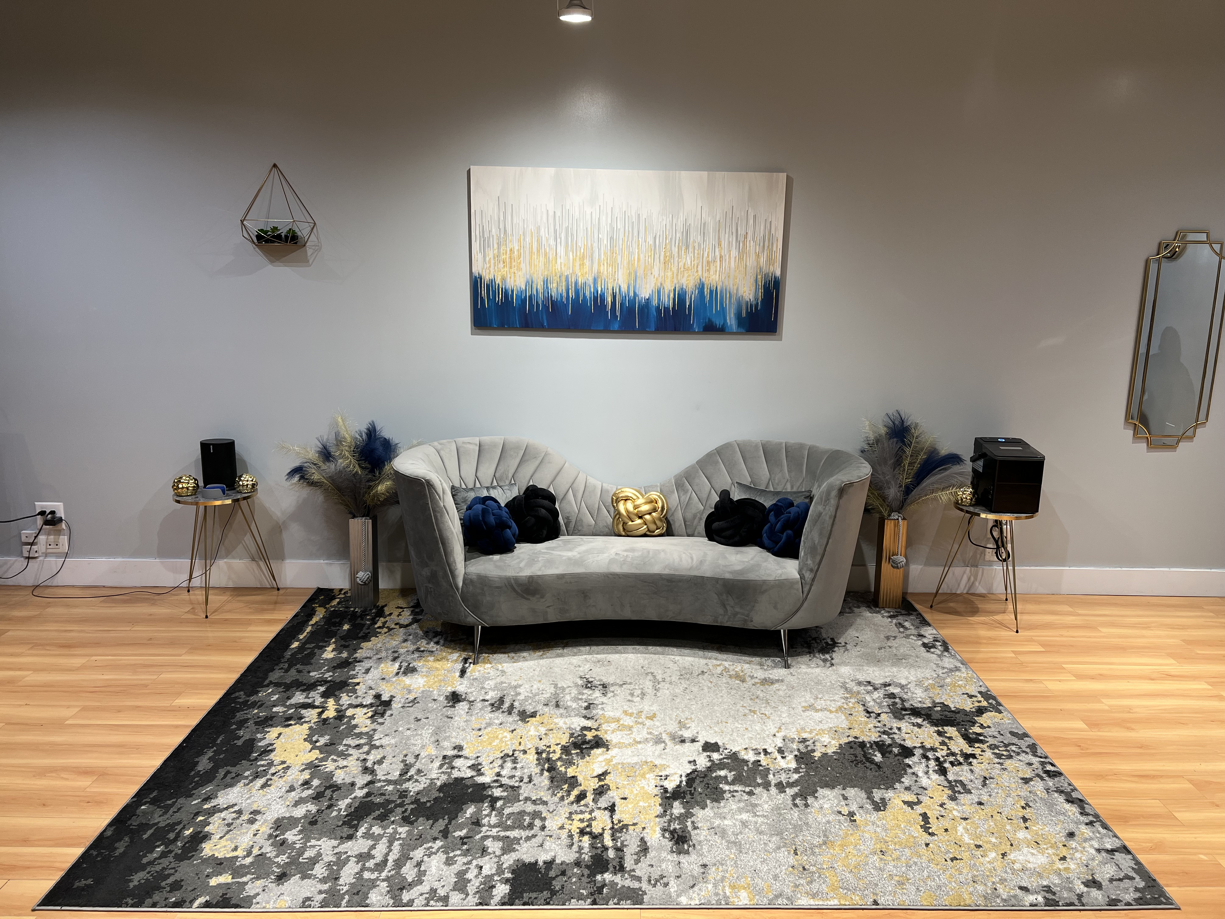 241 Vanity Luxe photo 7