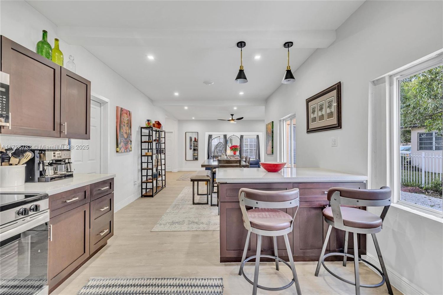 241 Villa photo 11