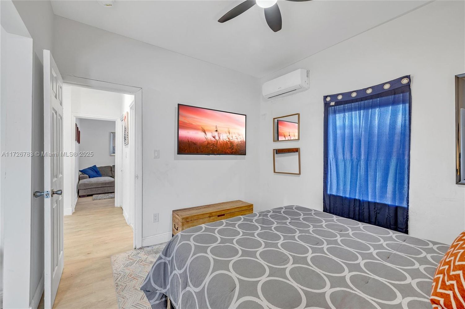 241 Villa photo 17