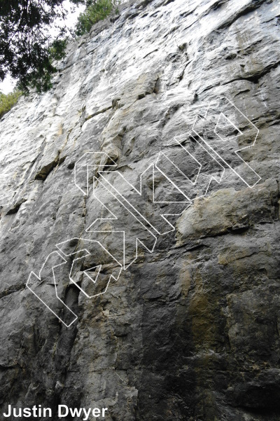 photo of Gwelp, 5.11c ★★★ at Left Wall from Ontario: Devil's Glen