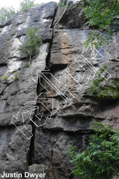 photo of Mad River Crack, 5.7 ★★★★ at Outside The Gully from Ontario: Devil's Glen
