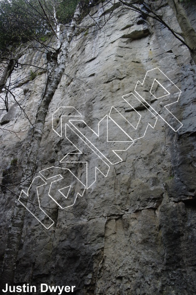 photo of Boulevard Circus, 5.10c  at Into The Shade from Ontario: Devil's Glen