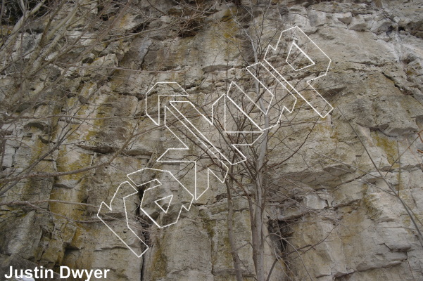 photo of Buffalo Crag – Francisco’s Memorial Traverse, 5.9  at Ignored Traverses from Ontario: Rattlesnake Conservation Area