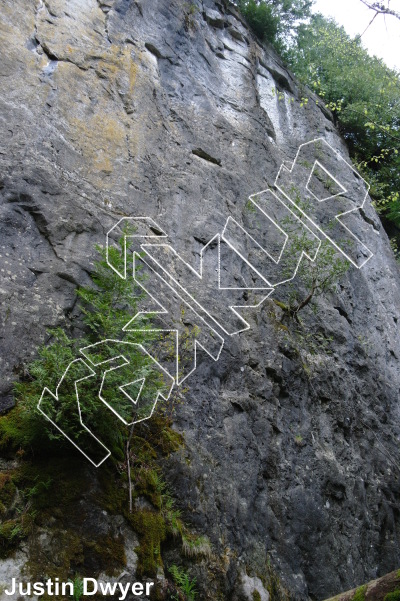 photo of Bermuda Highway, 5.10d ★★★★★ at The Yellow Card Wall from Ontario: The Swamp