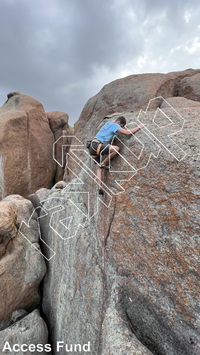 photo of Lower Dungeon from Inks Ranch Climbing