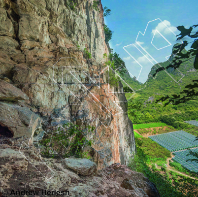 photo of Zipper   拉链, 5.8 ★★ at Insight Cave  穿岩 from China: Yangshuo Rock 阳朔攀岩路书