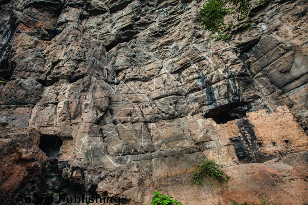 photo of Main Belay 矮山主墙 from China: Yangshuo Rock 阳朔攀岩路书