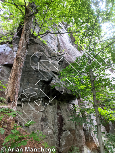 photo of Le Bloquiste, 5.11d  at Mur des Gauchistes from Québec: Lac Long