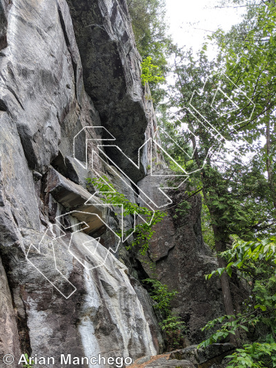 photo of Jolie Star, 5.10c  at Les Joyeux Naufragés from Québec: Lac Long