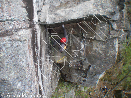 photo of Le Monstre du Loch Long, 5.11a  at Cosmodrome from Québec: Lac Long