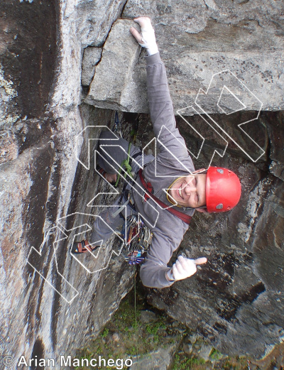 photo of Le Monstre du Loch Long, 5.11a  at Cosmodrome from Québec: Lac Long