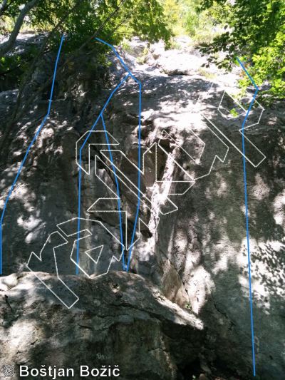photo of Ob razu, 5.10d/11a ★ at Kolomon from Kotečnik Climbing