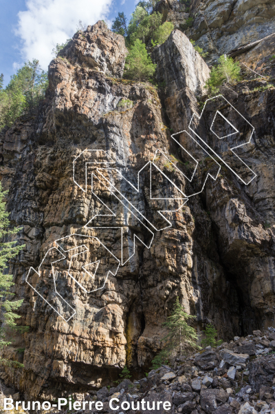 photo of Daddy's Rock Climbing, 5.11b/c ★★★ at Old Bridge from Columbia Valley Rock Climbing