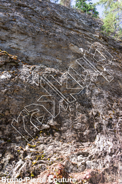 photo of Pop Quiz, 5.10a/b ★ at Chalkboard from Columbia Valley Rock Climbing