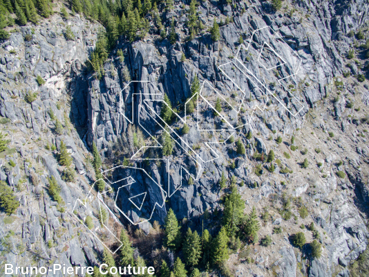 photo of Clamshell, 5.8  at Skookumchuck 42 from Columbia Valley Rock Climbing