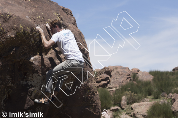 photo of Kings arms, V3 ★ at Kings arms from Oukaimeden Bouldering Morocco