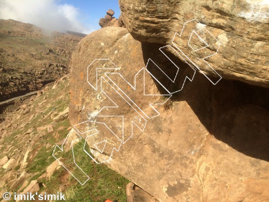 photo of Moby, V5  at Ishmael from Morocco: Oukaimeden Bouldering