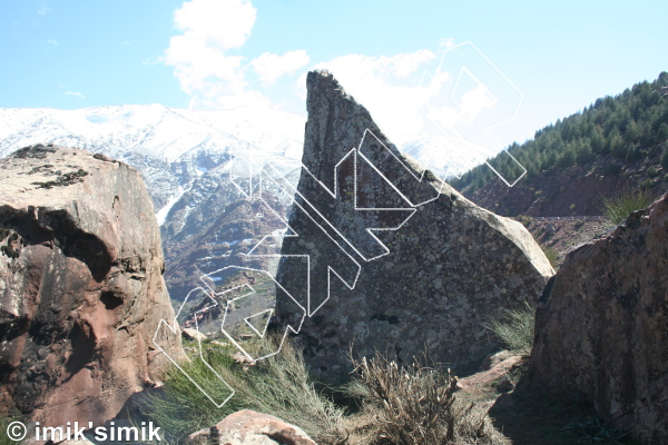 photo of Look at the Wave, V4 ★ at Wimp or Crimp Boulder from Oukaimeden Bouldering Morocco