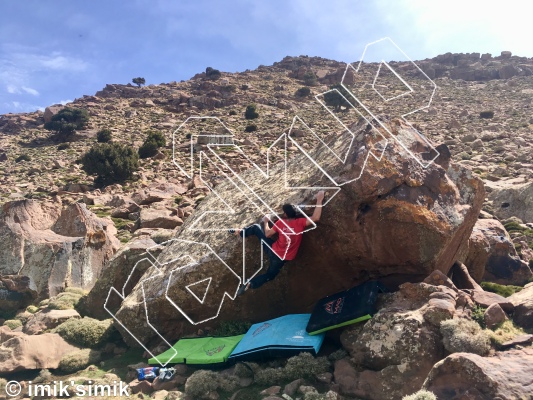 photo of Aristegui Talonarragoitia, V7  at Aristegui Talonarragoitia from Morocco: Oukaimeden Bouldering
