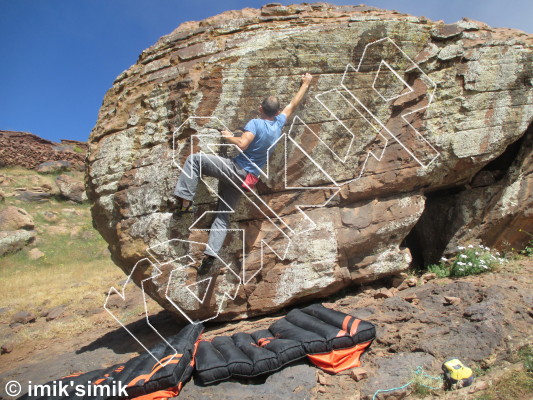 photo of It's All There!, V2 ★★★ at The Guardian  from Morocco: Oukaimeden Bouldering