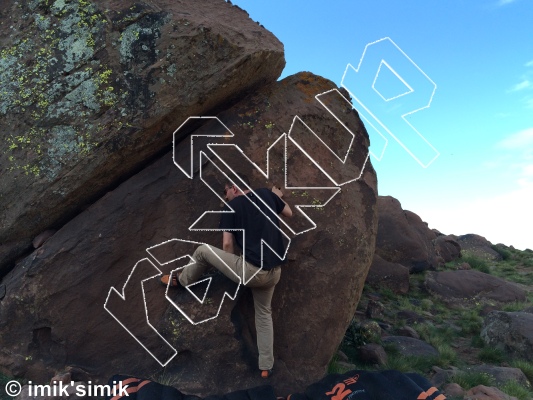 photo of Buikschuiver, V0  at Pine from Oukaimeden Bouldering Morocco