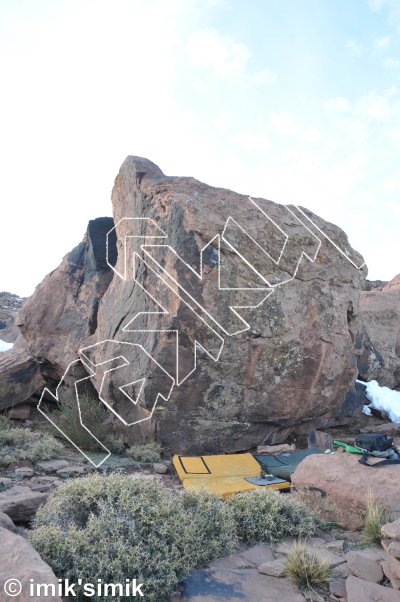 photo of La voile de la pattisiere, V1  at Scorpion from Morocco: Oukaimeden Bouldering