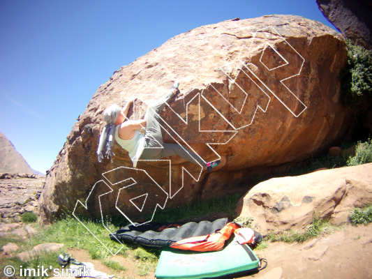 photo of Tarte Tartain , V4 ★ at Tarte Tartain from Morocco: Oukaimeden Bouldering